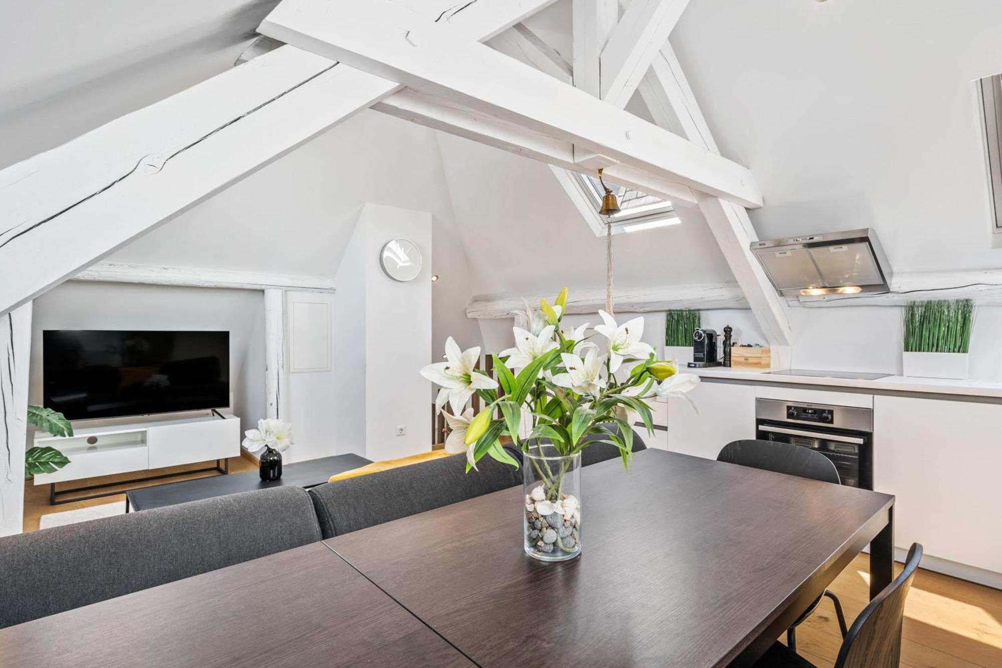 Elegant 3br In Prime Limpertsberg Location Luxembourg